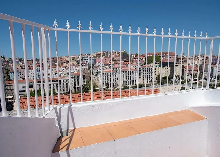 דירה Myplacelisbon - Mouraria Duplex